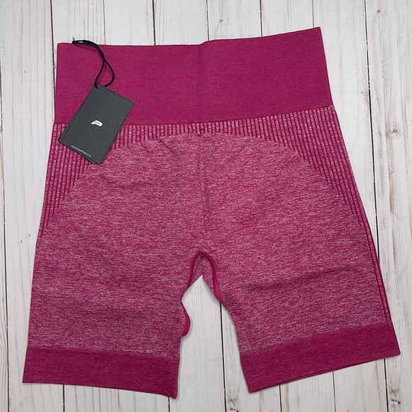 NWT. Pursue Fitness ADAPT seamless shorts.  Size MEDIUM.  Color:  Power Pink. - Picture 2 of 12